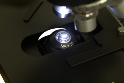  Микроскоп цифровой Levenhuk D740T, 5,1 Мпикс, тринокулярный в интернет-магазине Левенгук от производителя.